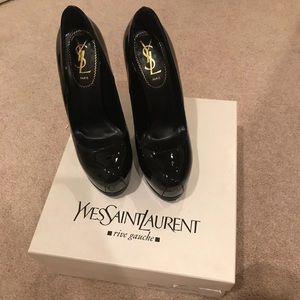YSL Tribtoo 105 patent leather pumps